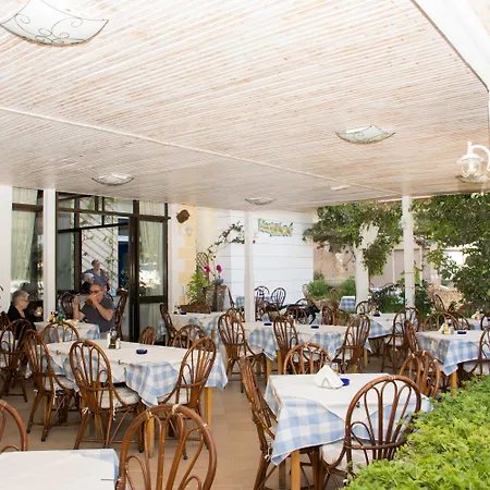 Uncle George Studios By Estia. * Amoudara (Heraklion)